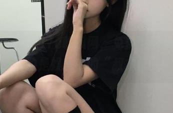 17c吃瓜网，免费黑料新发现，真的是娱乐中的“叔本华”！