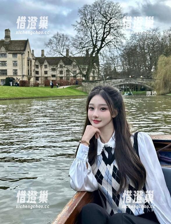 “17吃瓜网”：你的八卦指南，保证你永不迷路，除非找厕所。