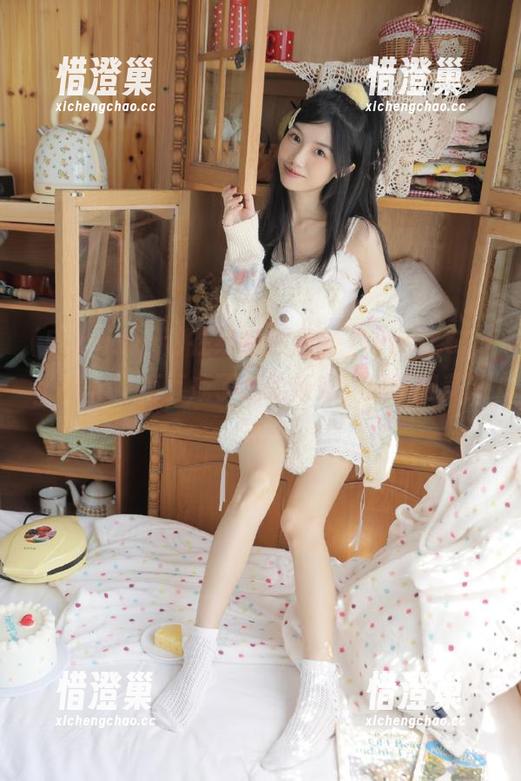 在线追热点：“www.52cg.com”简直成了我的新宠，瓜吃得美滋滋。