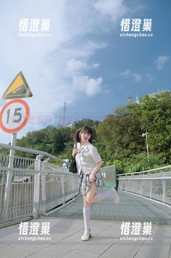 我在91吃瓜网观看，站着不动，一会儿就成了八卦达人！