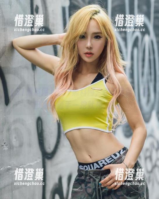 在91黑料网，永不迷路，瓜田里头随手一挖就是大料！