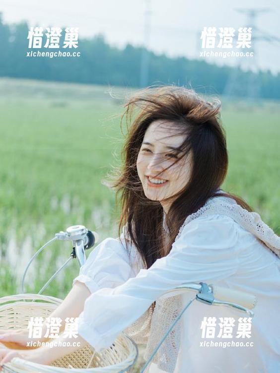 www.吃瓜 最新热搜:这些名人居然谈起来了竟然会…?快来www.吃瓜,给你画个大饼。