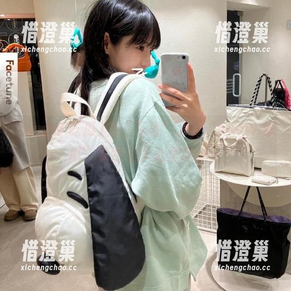先“下载”了，“www.吃瓜”果然让人心里痒痒；