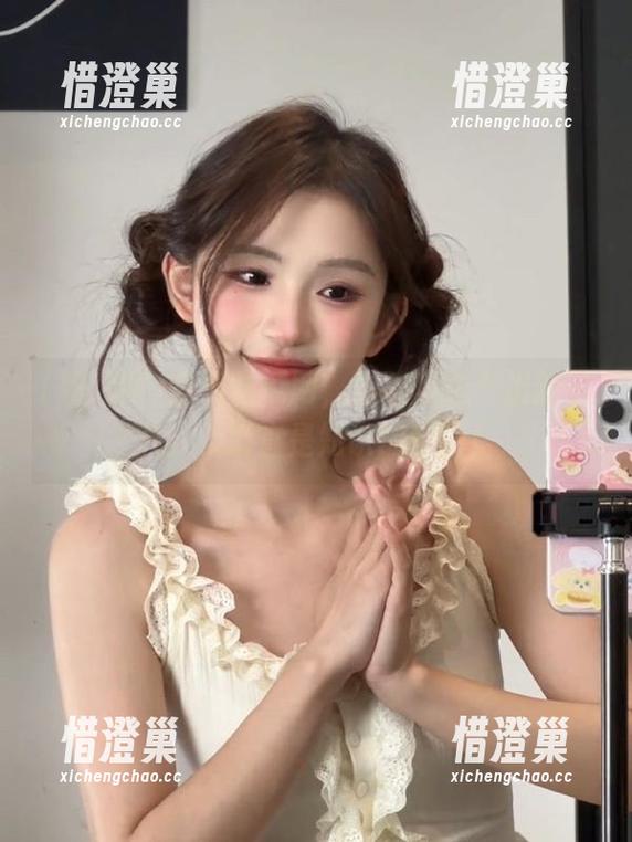 登录吃瓜网，边吃瓜边产出新的八卦，简直是知识的轮回！