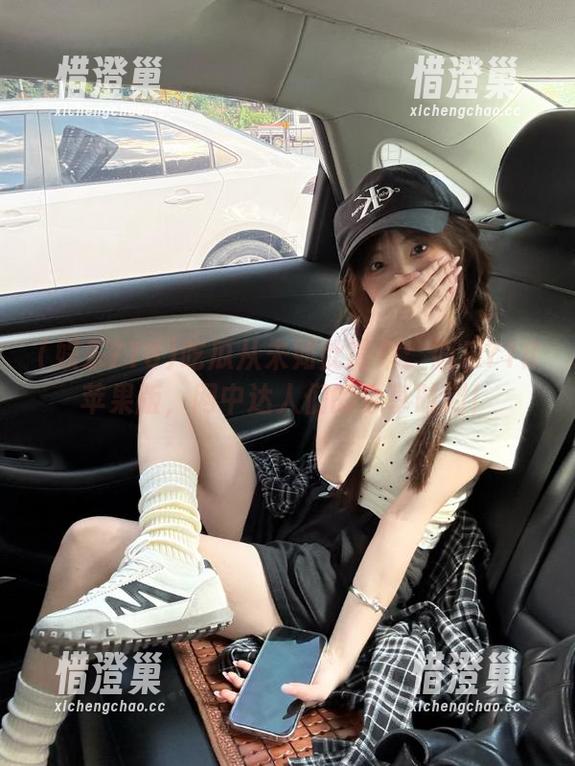 吃瓜从未如此简单：娱乐718苹果版，网中达人们的分享时刻！