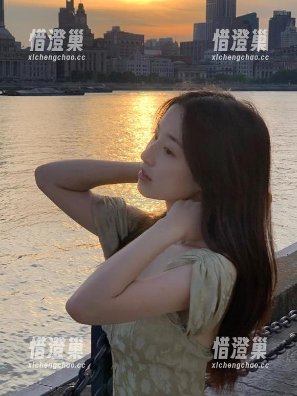 我爱五一吃瓜网 五一假期必备:别忘了带上‘我爱五一吃瓜网’的网页哦!