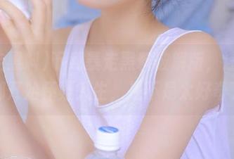 下载暴走黑料破解版，连我自己都开始怀疑人生，是不是太好奇了？