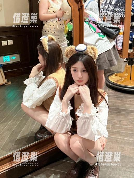 这网页竟然是黑料.su的‘秘密入口’！想看就大胆进去吧！