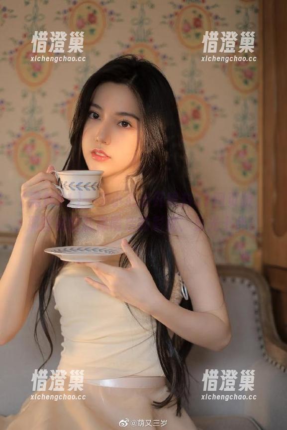 一不小心点开黑料51网页版，那些秘密就像雨后的彩虹，五光十色！