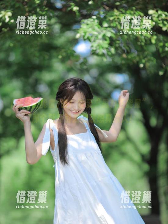 黑料正能量 哇!登录“黑料正能量”,那个链接引发的联想真撩人!