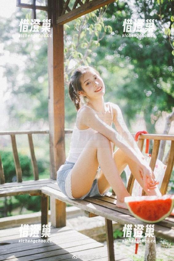 黑料网 黑料网在线:每天在线等瓜,永久保持需求,简直是吃瓜废柴!